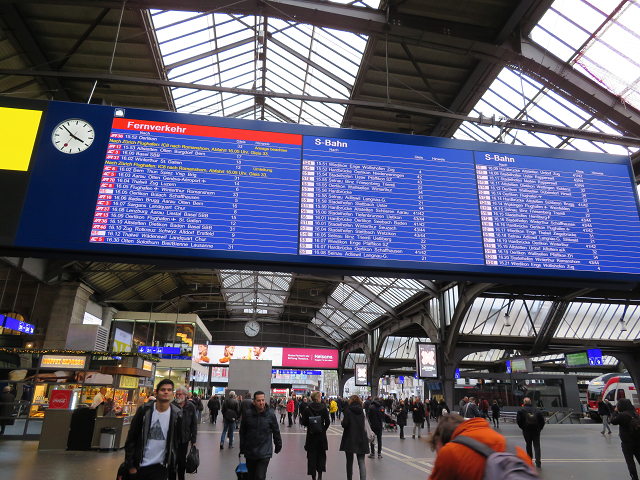 チューリッヒ中央駅からバーゼル駅へ行く方法 スイスの電車の乗り方 リバータリアン心理学研究所